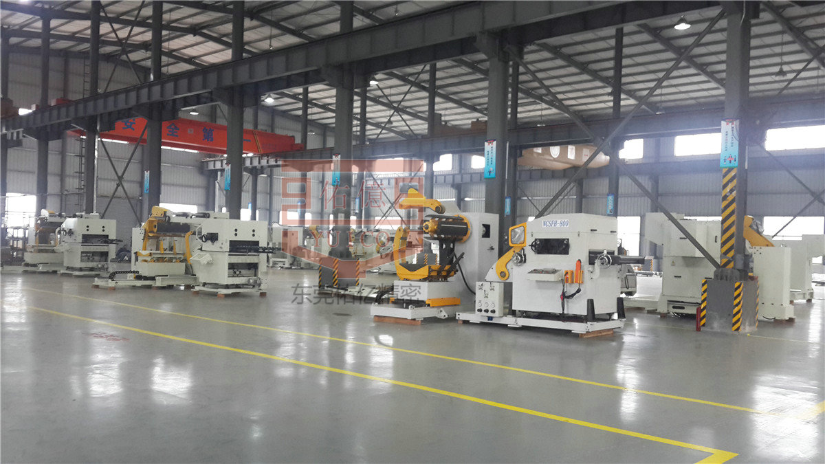 三合一送料機(jī)生產(chǎn)車間